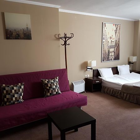 Art Hotel Varna Extérieur photo