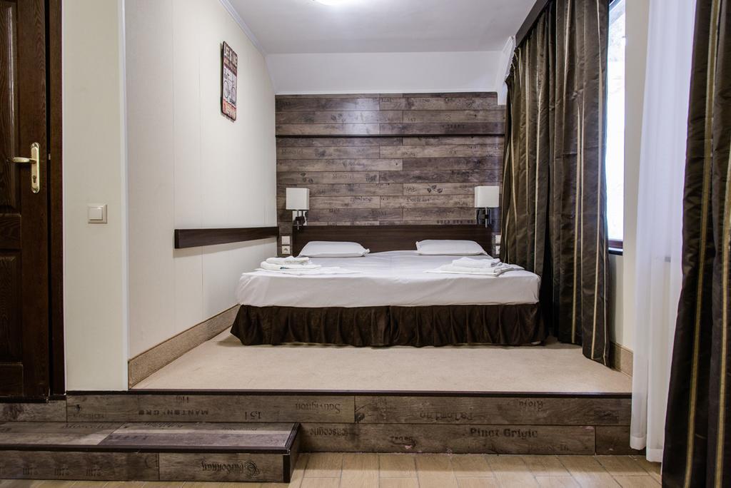 Art Hotel Varna Extérieur photo