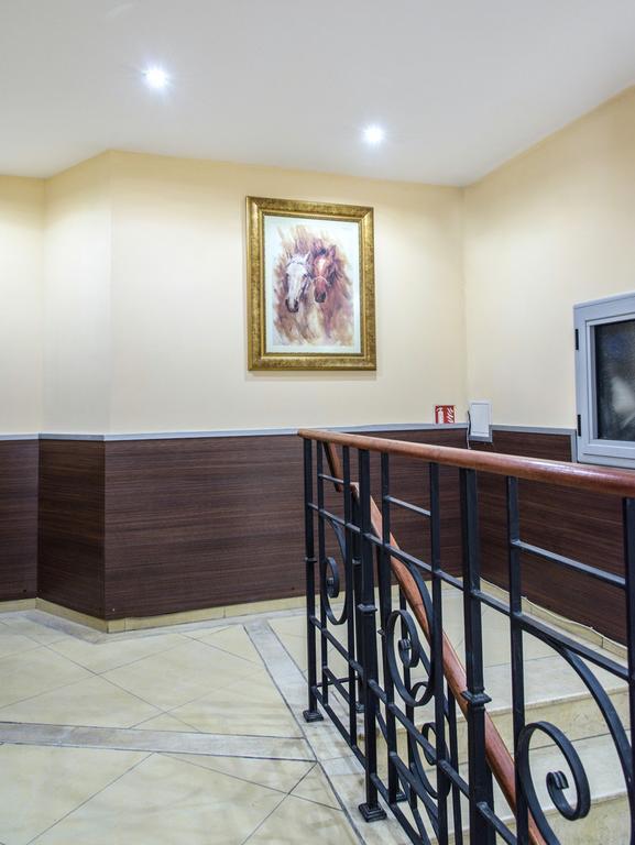 Art Hotel Varna Extérieur photo