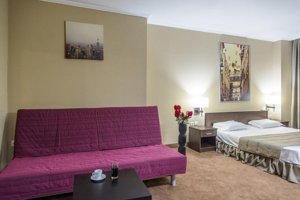 Art Hotel Varna Extérieur photo