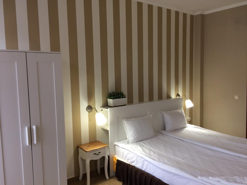 Art Hotel Varna Extérieur photo